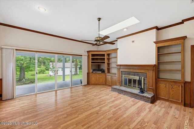 2141 Mcfarland Road, Raymond, MS 39154