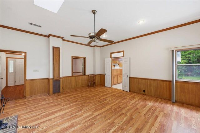 2141 Mcfarland Road, Raymond, MS 39154