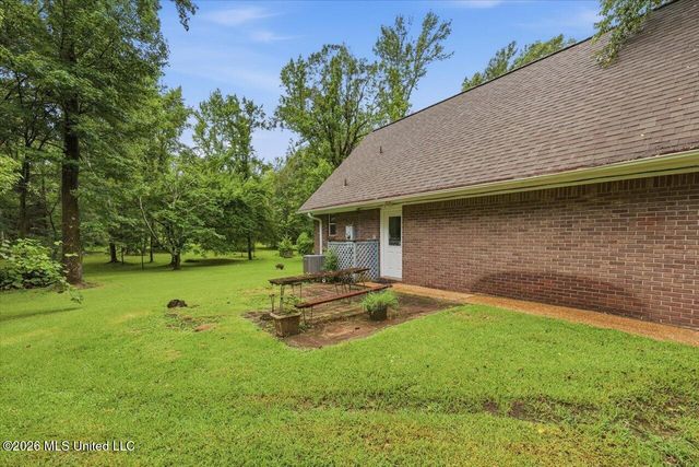 2141 Mcfarland Road, Raymond, MS 39154