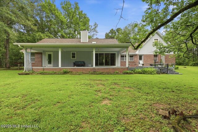2141 Mcfarland Road, Raymond, MS 39154