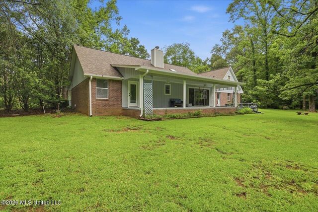 2141 Mcfarland Road, Raymond, MS 39154