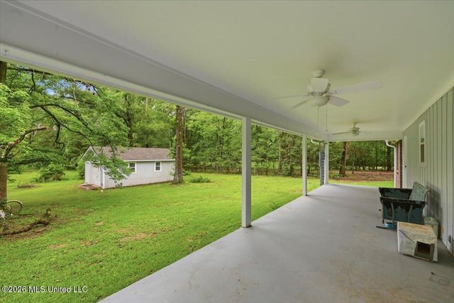 2141 Mcfarland Road, Raymond, MS 39154