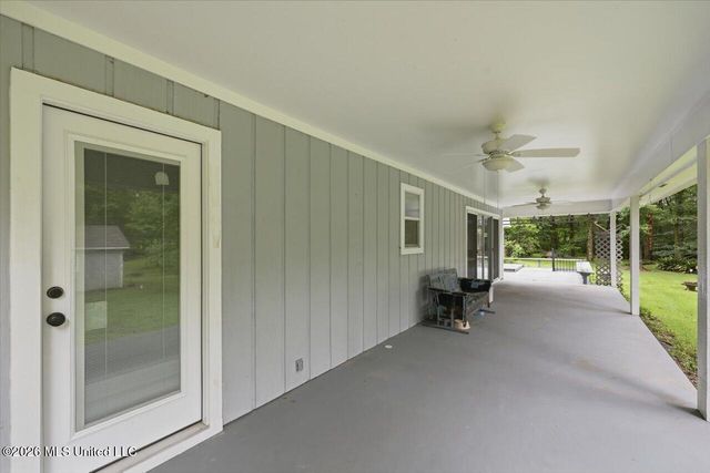2141 Mcfarland Road, Raymond, MS 39154
