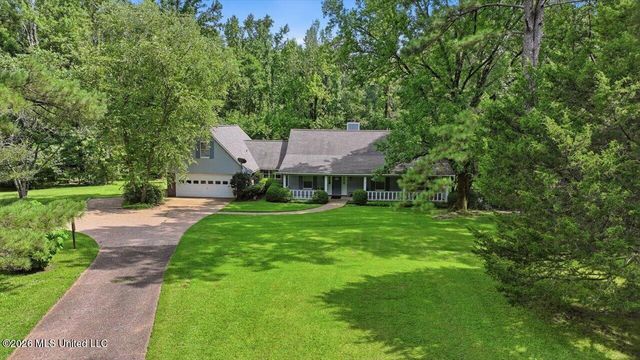 2141 Mcfarland Road, Raymond, MS 39154