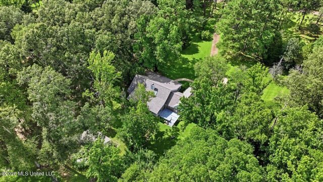 2141 Mcfarland Road, Raymond, MS 39154