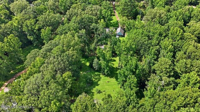 2141 Mcfarland Road, Raymond, MS 39154