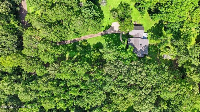 2141 Mcfarland Road, Raymond, MS 39154