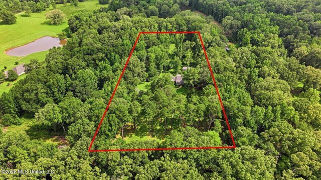 2141 Mcfarland Road, Raymond, MS 39154