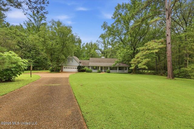 2141 Mcfarland Road, Raymond, MS 39154