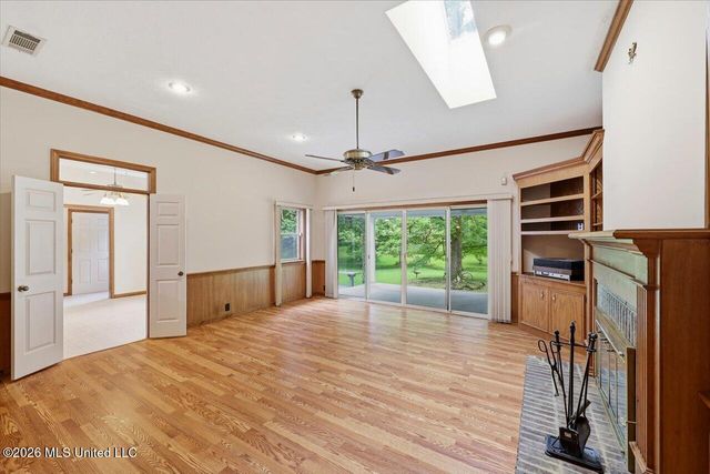 2141 Mcfarland Road, Raymond, MS 39154