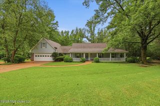 2141 Mcfarland Road, Raymond, MS 39154