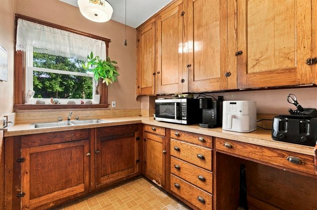 4 Arthur, Salem, MA 01970