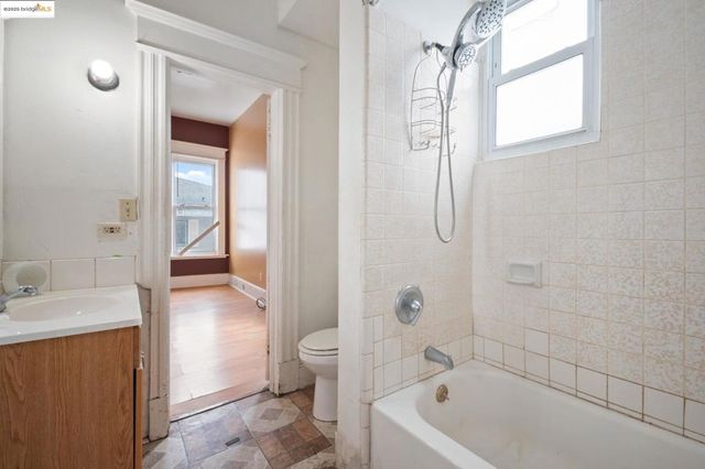 443 443 Watson St, Monterey, CA 93940