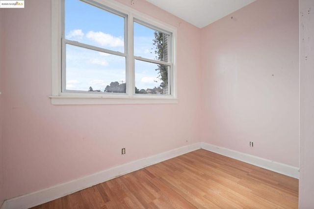 443 443 Watson St, Monterey, CA 93940