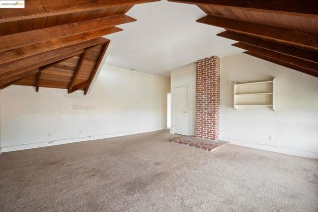 443 443 Watson St, Monterey, CA 93940