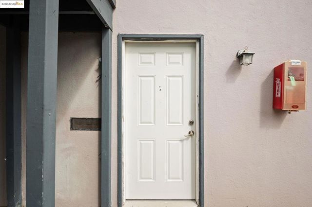 443 443 Watson St, Monterey, CA 93940