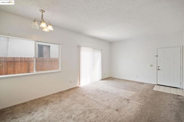 443 443 Watson St, Monterey, CA 93940