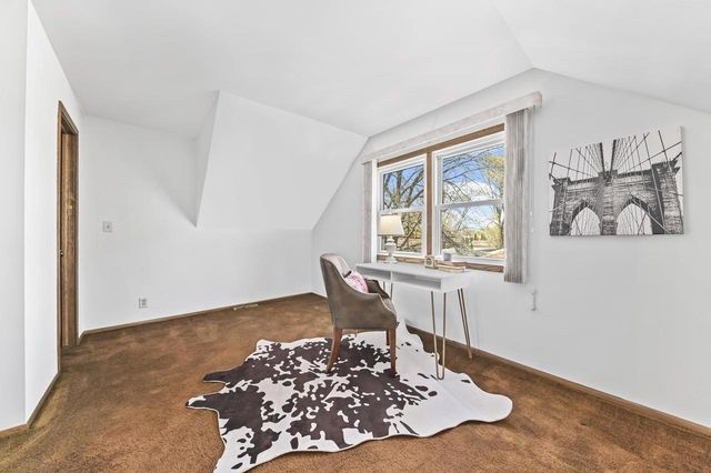8313 N 105th STREET, Milwaukee, WI 53224