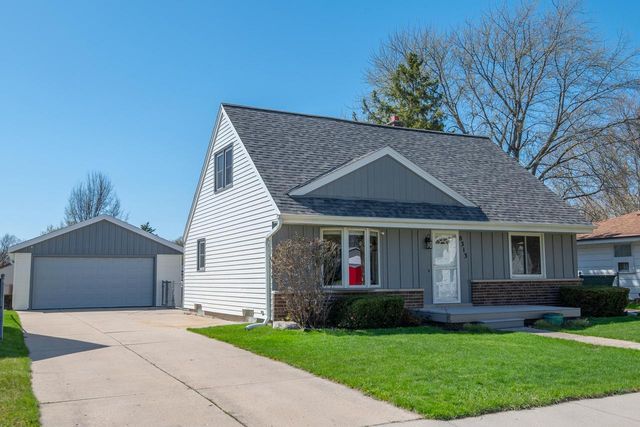 8313 N 105th STREET, Milwaukee, WI 53224