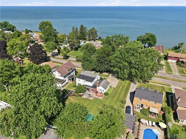 4789 Clifton Parkway, Hamburg, NY 14075