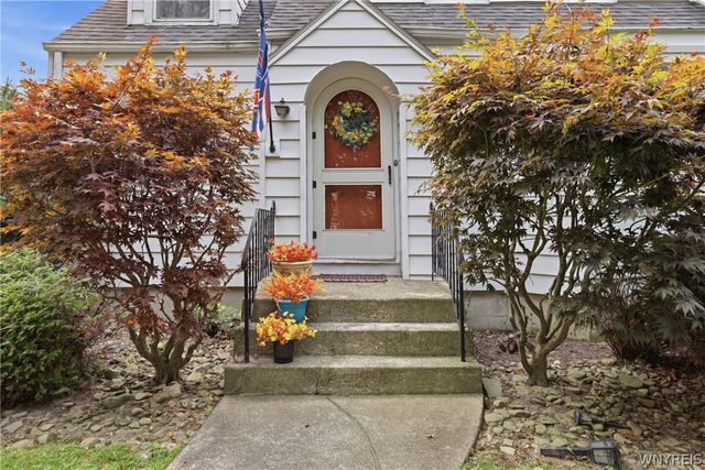 4789 Clifton Parkway, Hamburg, NY 14075