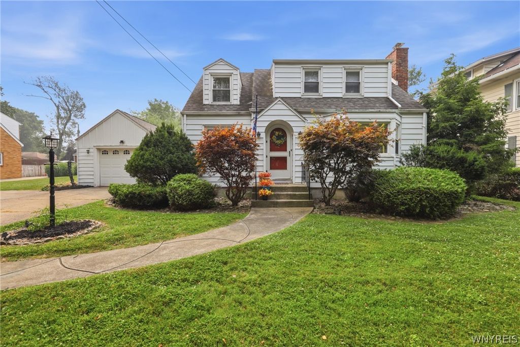 4789 Clifton Parkway, Hamburg, NY 14075