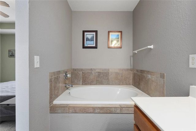 610 SW Shadow Glen Court, Blue Springs, MO 64015