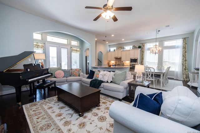 3934 Preserve Rise, San Antonio, TX 78261