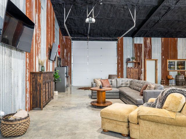6805 County Road 2001, Lampasas, TX 76550