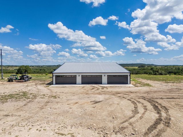 6805 County Road 2001, Lampasas, TX 76550