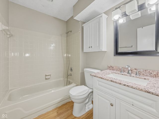 9328 Homeside Drive, Indianapolis, IN 46250