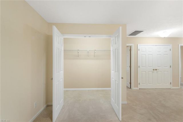 7187 Stokes DR, Hayes, VA 23072