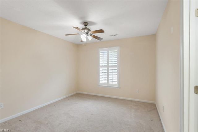 7187 Stokes DR, Hayes, VA 23072