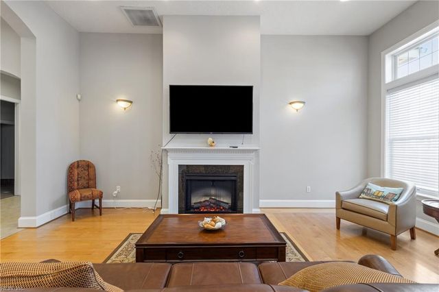 7187 Stokes DR, Hayes, VA 23072