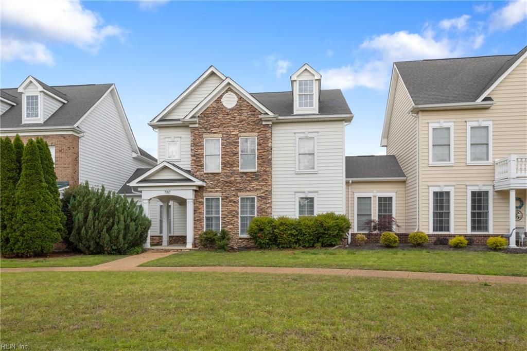 7187 Stokes DR, Hayes, VA 23072