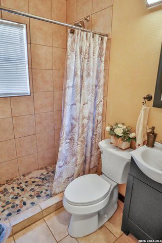 745 County Road 2645, Moore, TX 78057