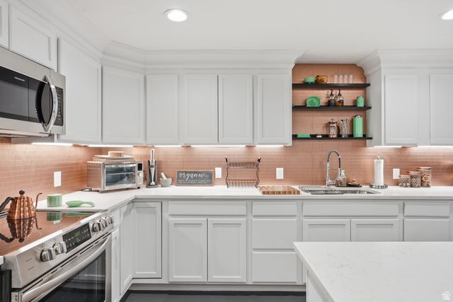 1027 W SEASONS VIEW CT, Lehi, UT 84048