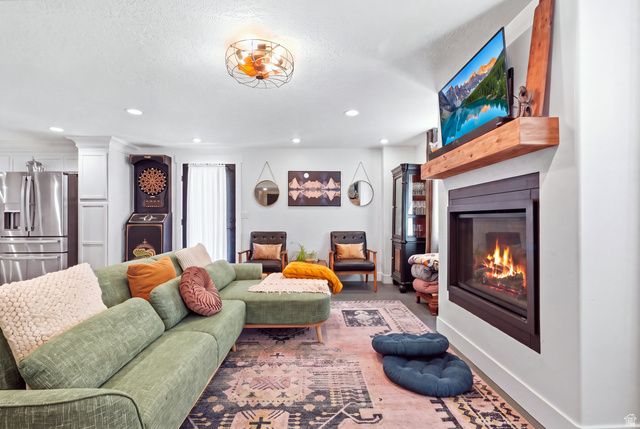 1027 W SEASONS VIEW CT, Lehi, UT 84048