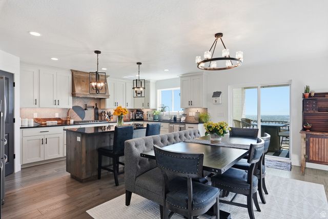 1027 W SEASONS VIEW CT, Lehi, UT 84048