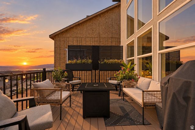 1027 W SEASONS VIEW CT, Lehi, UT 84048