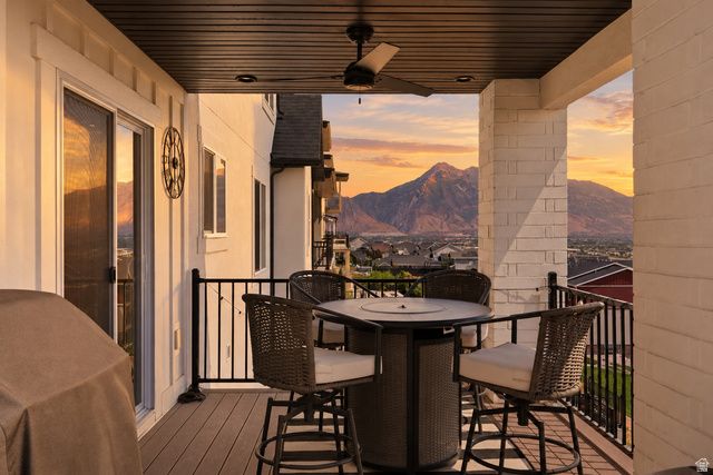 1027 W SEASONS VIEW CT, Lehi, UT 84048
