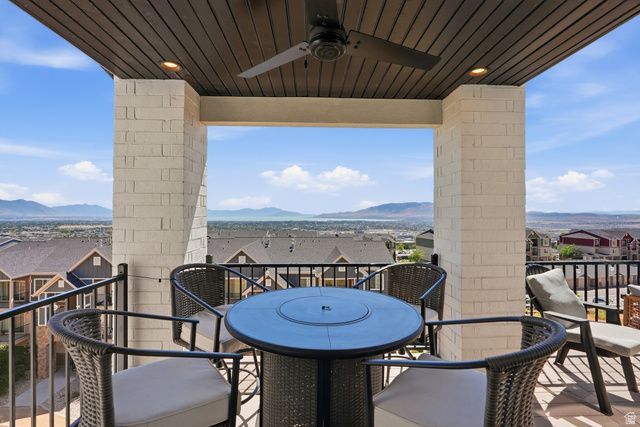 1027 W SEASONS VIEW CT, Lehi, UT 84048
