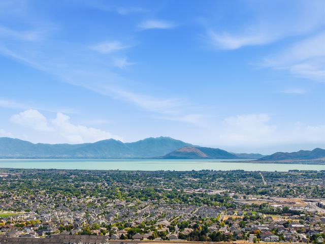 1027 W SEASONS VIEW CT, Lehi, UT 84048