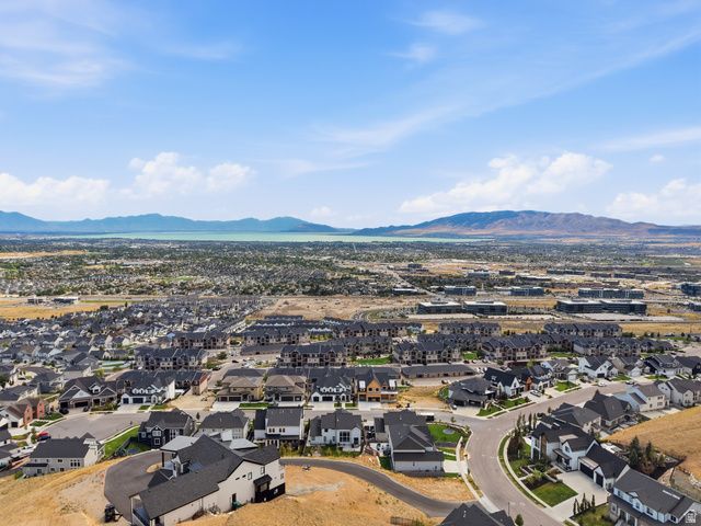 1027 W SEASONS VIEW CT, Lehi, UT 84048