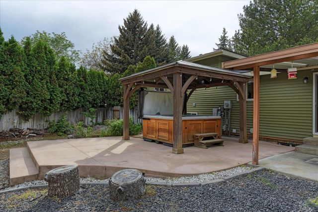 2317 S April Ct, Spokane Valley, WA 99216