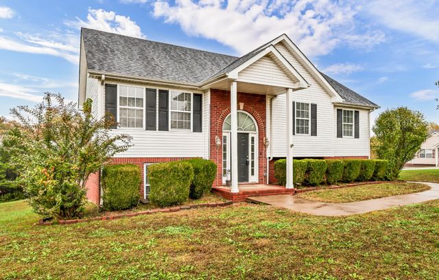 2856 Sharpie Dr, Clarksville, TN 37040