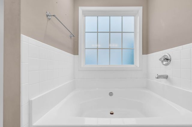 2856 Sharpie Dr, Clarksville, TN 37040