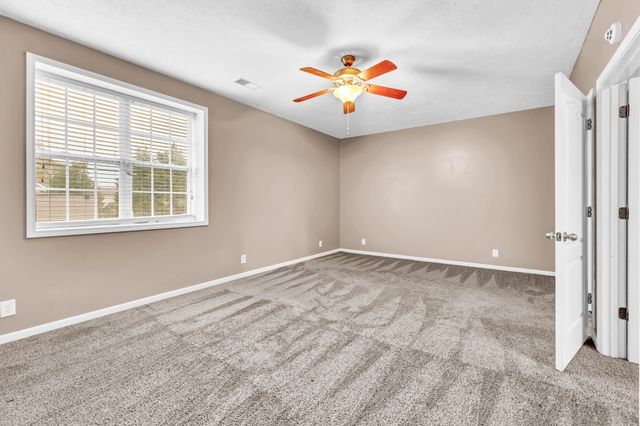 2856 Sharpie Dr, Clarksville, TN 37040