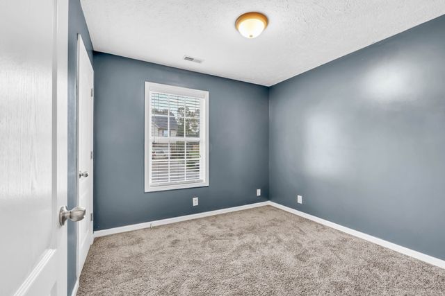 2856 Sharpie Dr, Clarksville, TN 37040