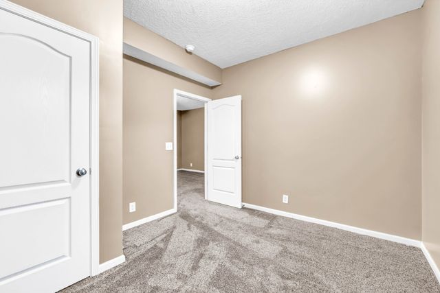 2856 Sharpie Dr, Clarksville, TN 37040